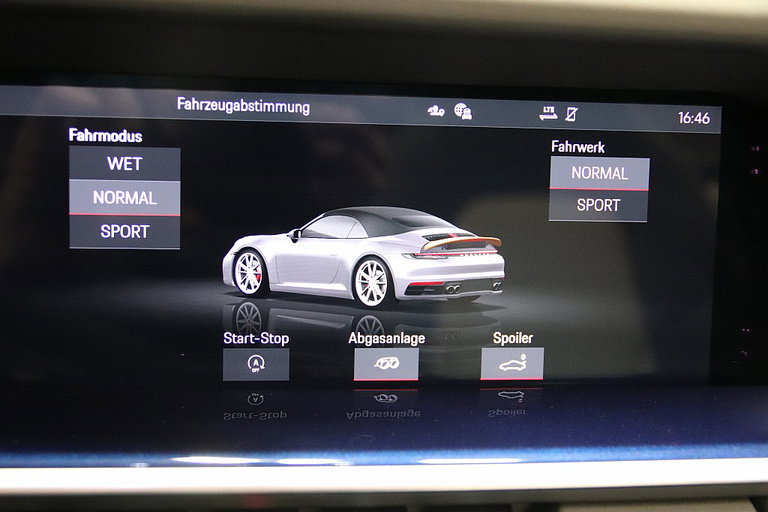 Porsche 992 Carrera 4S