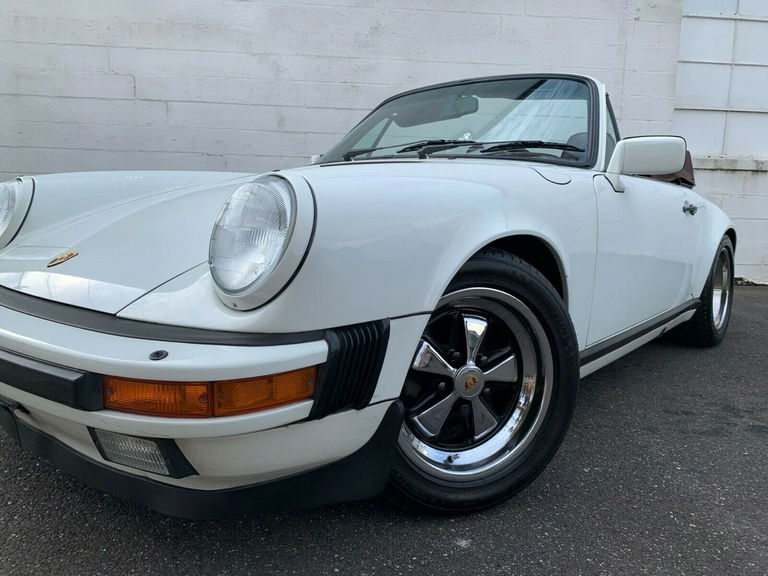 Porsche 911 Carrera 3.2 (US)
