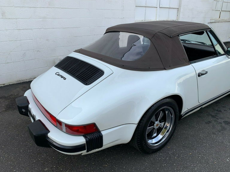 Porsche 911 Carrera 3.2 (US)