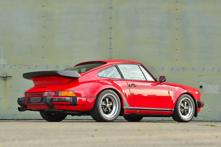 Porsche 911 Carrera 3.2 Supersport