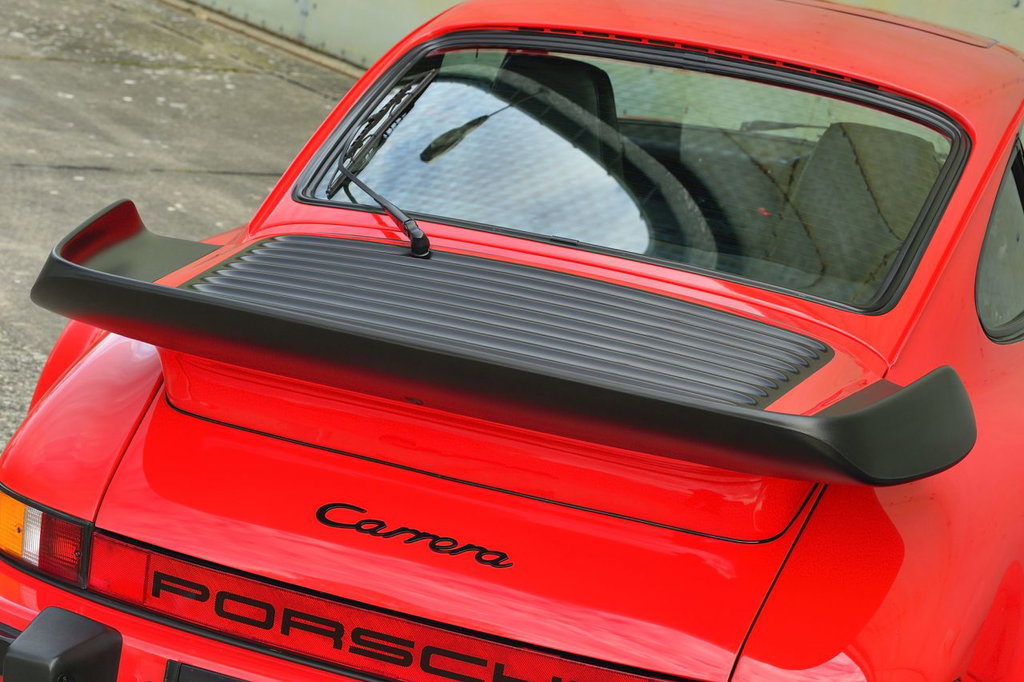 Porsche 911 Carrera 3.2 Supersport