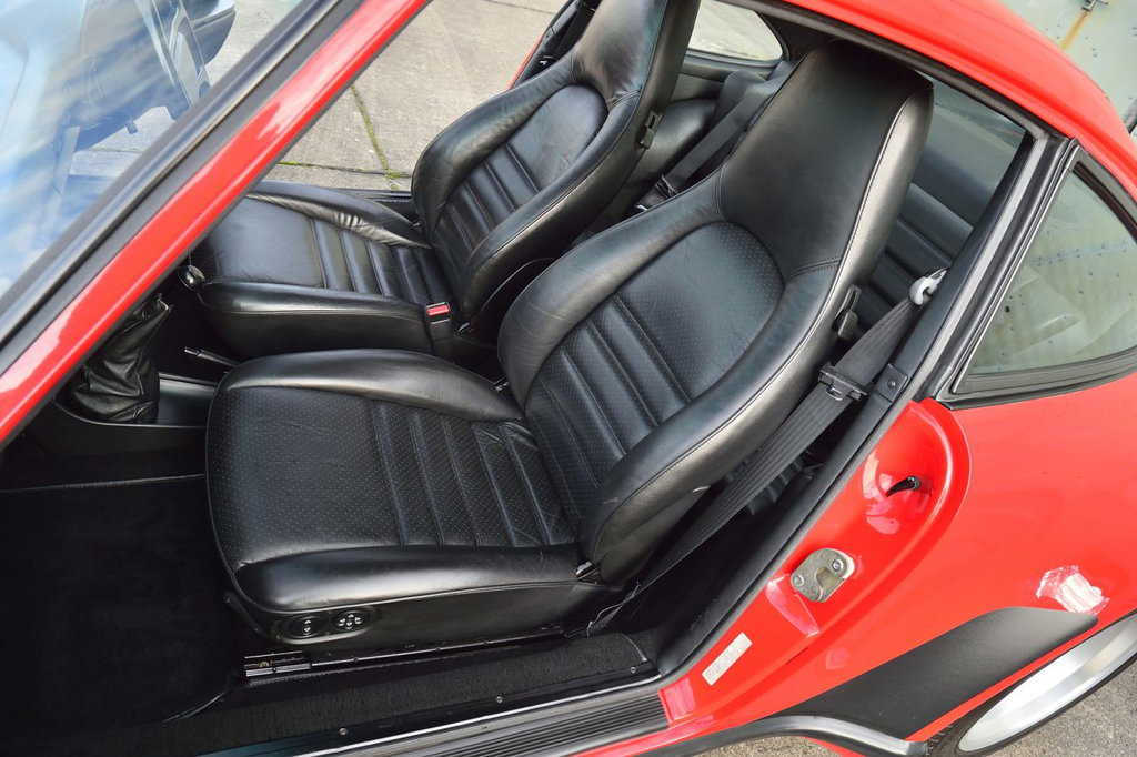 Porsche 911 Carrera 3.2 Supersport