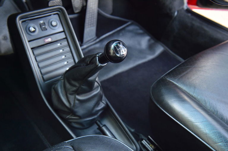 Porsche 911 Carrera 3.2 Supersport