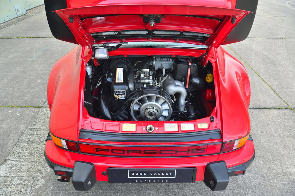 Porsche 911 Carrera 3.2 Supersport