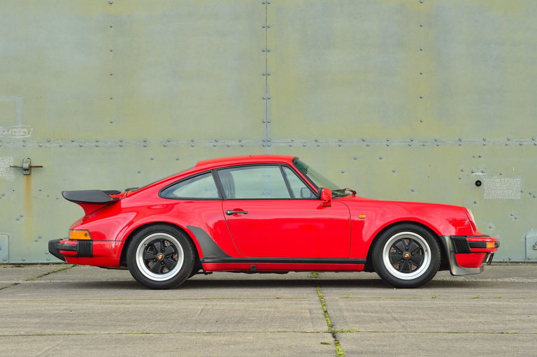 Porsche 911 Carrera 3.2 Supersport