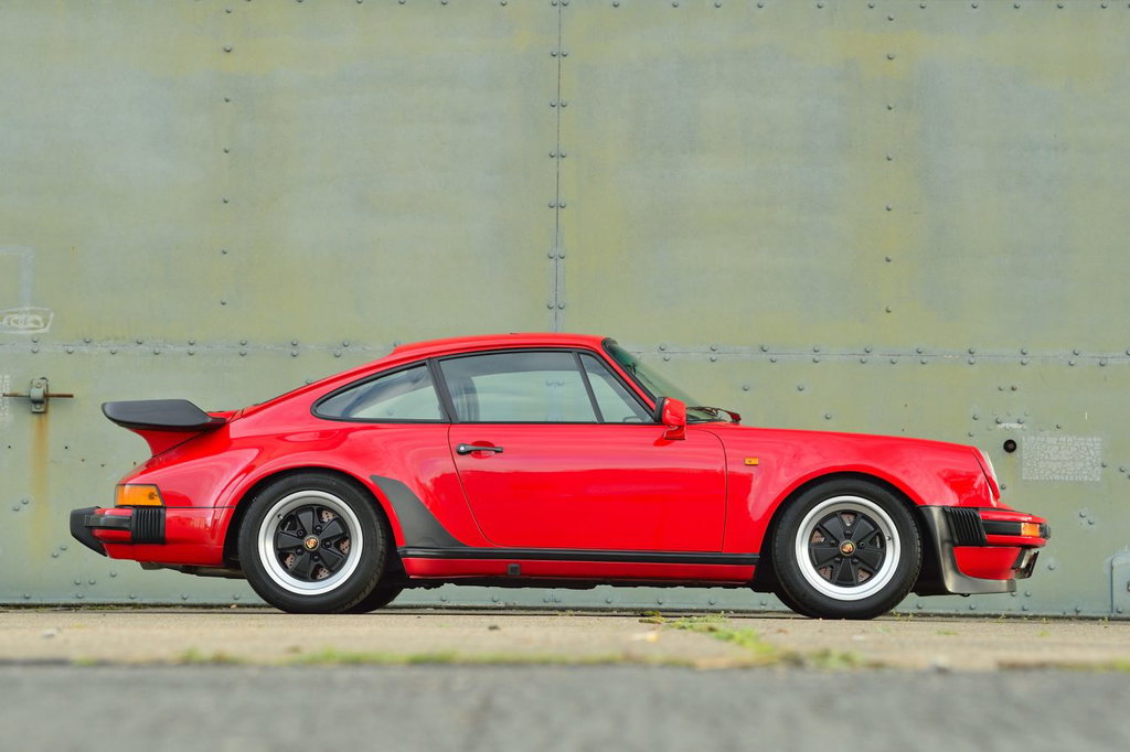 Porsche 911 Carrera 3.2 Supersport