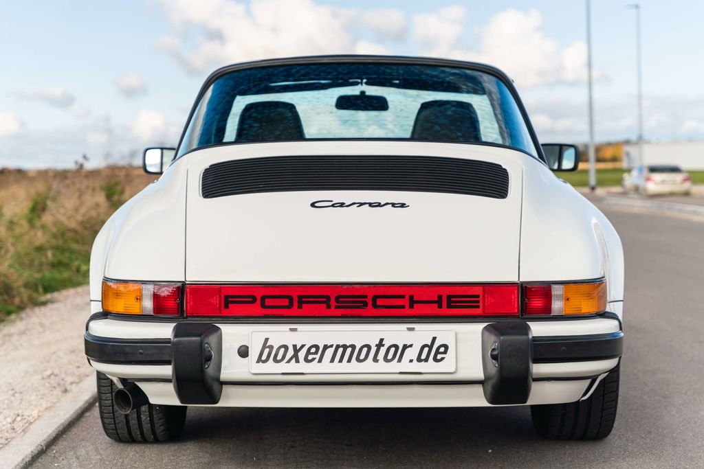 Porsche 911 Carrera 3.2