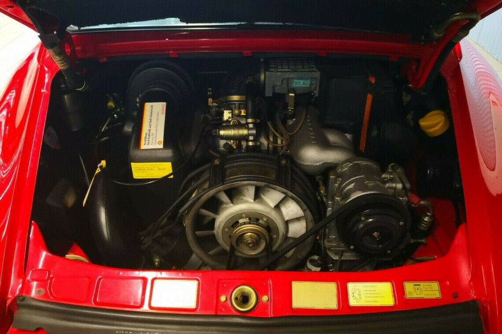 Porsche 911 Carrera 3.2 (US)