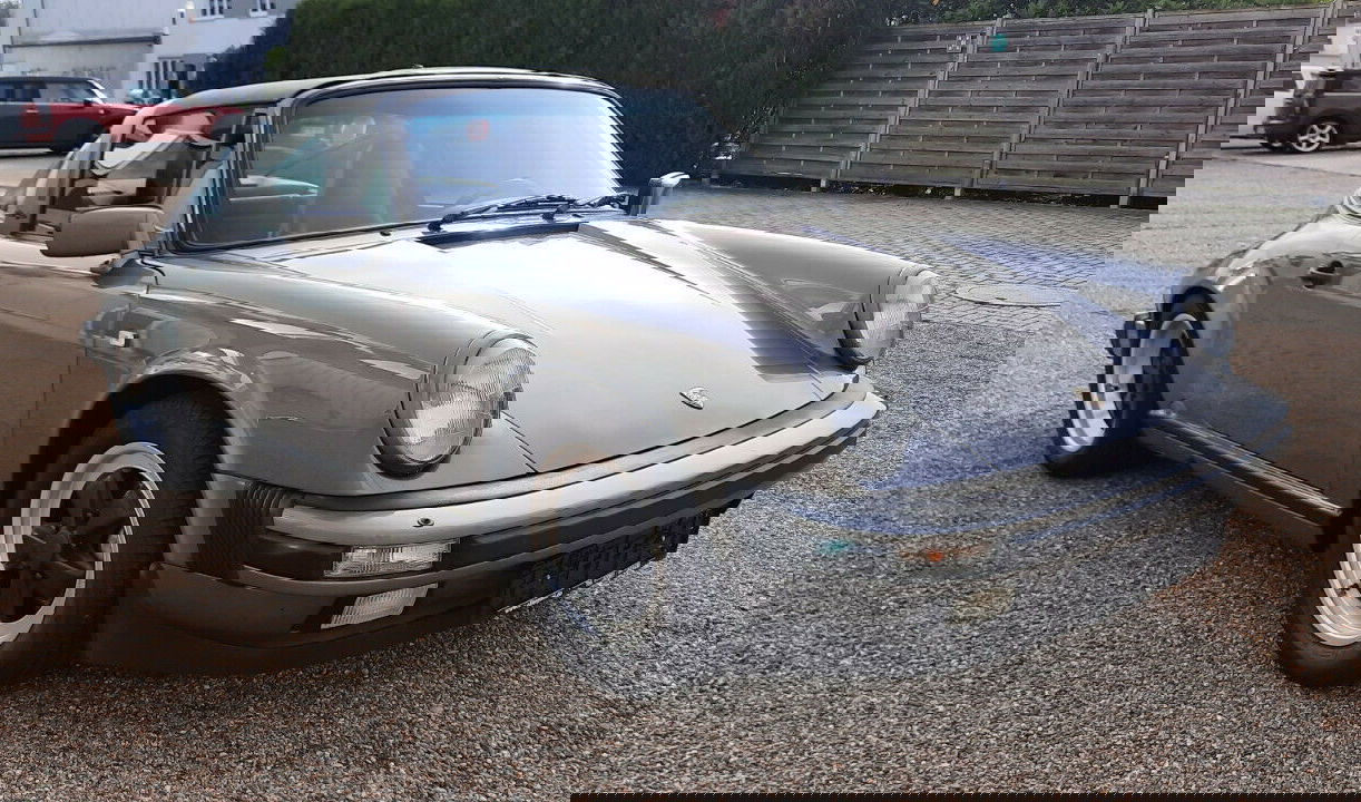 Porsche 911 Carrera 3.2