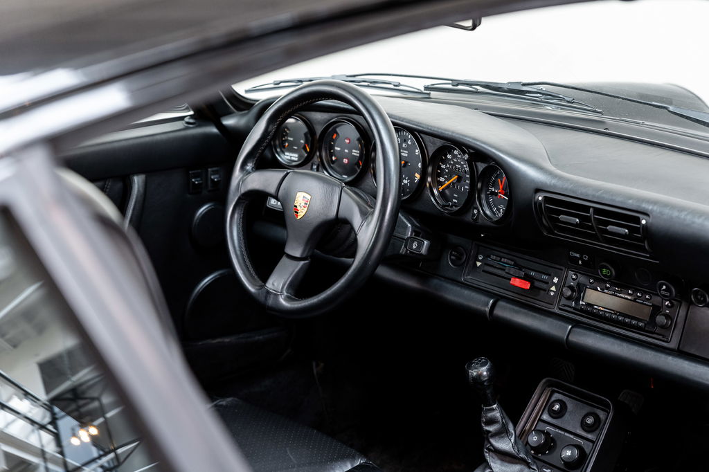 Porsche 911 Turbo 3.3 (US)