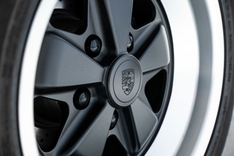 Porsche 911 Turbo 3.3 (US)