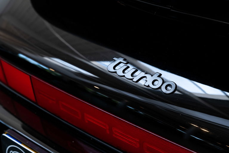 Porsche 911 Turbo 3.3 (US)