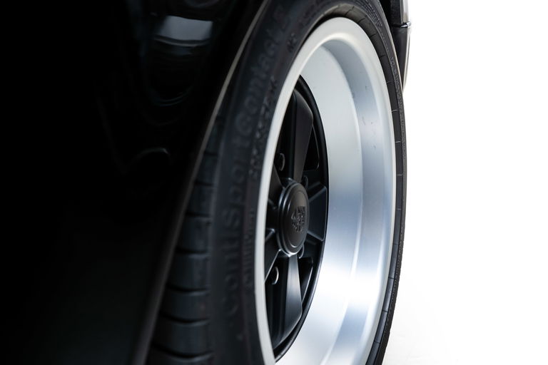 Porsche 911 Turbo 3.3 (US)