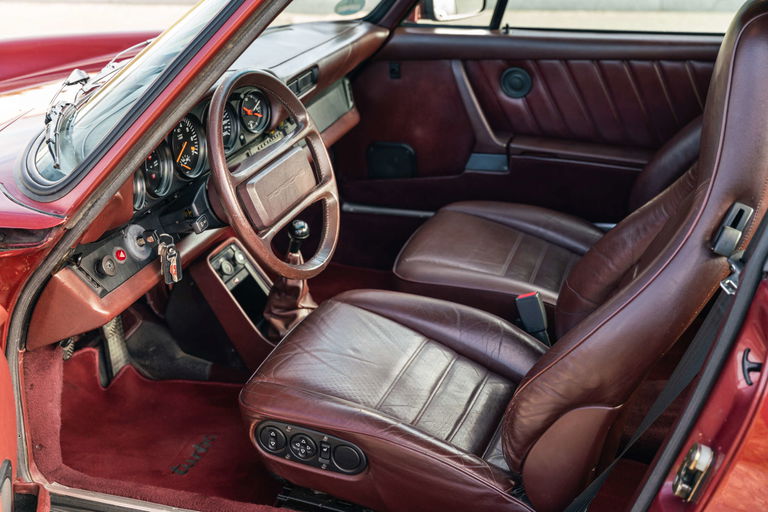 Porsche 911 Turbo 3.3