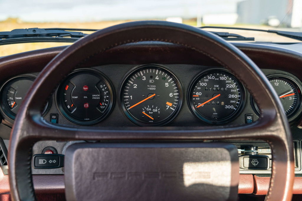 Porsche 911 Turbo 3.3