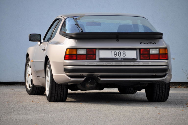 Porsche 944 Turbo S Coupé