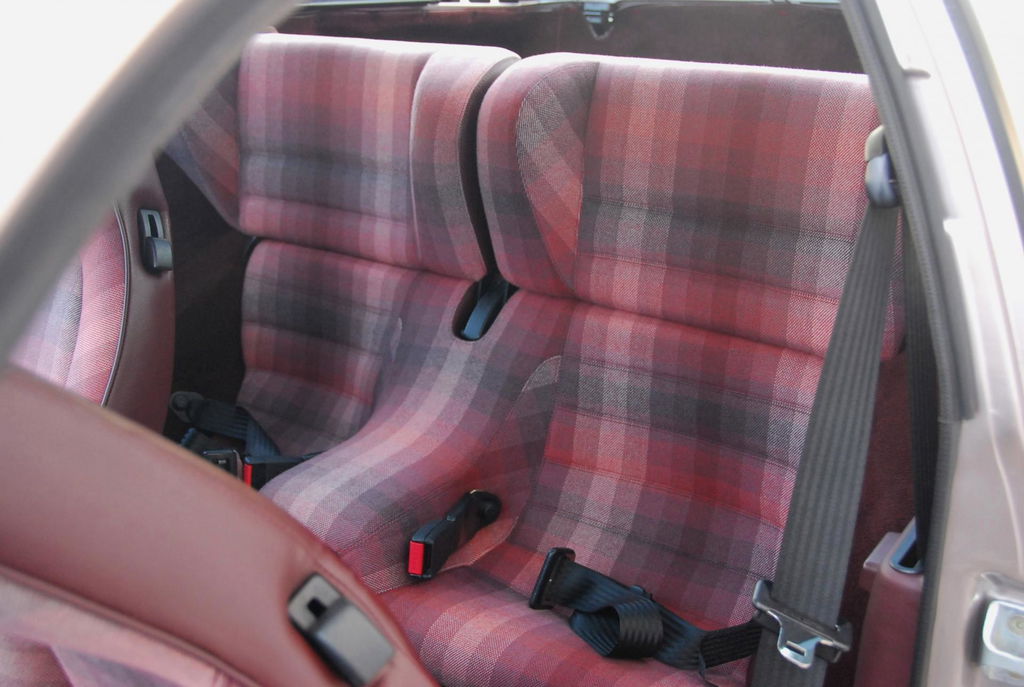 Porsche 944 Turbo S Coupé