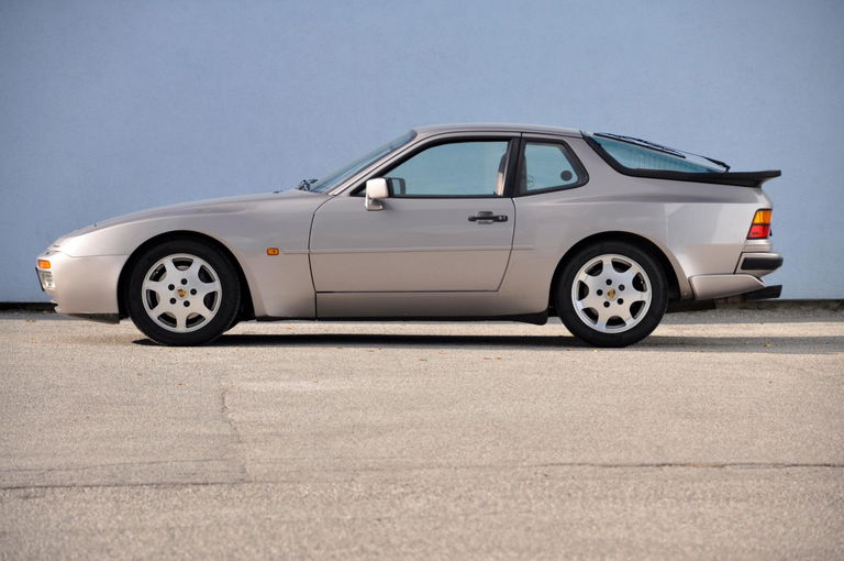 Porsche 944 Turbo S Coupé