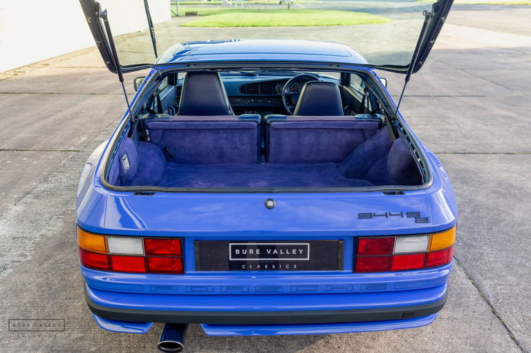 Porsche 944 S2 Coupé