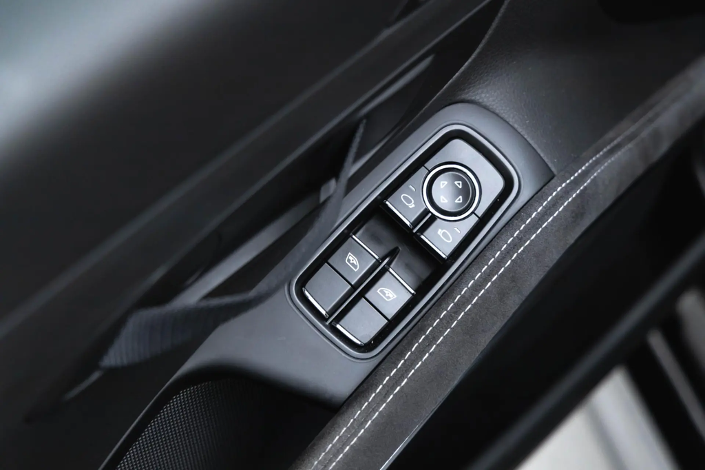 Porsche 981 Cayman GT4