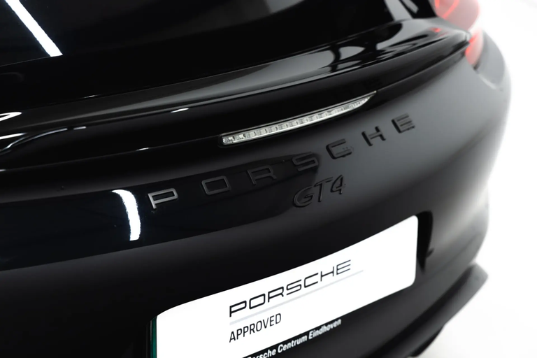 Porsche 981 Cayman GT4