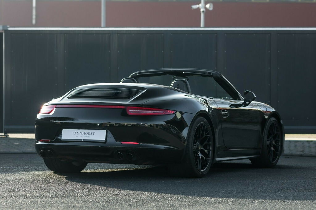 Porsche 991 Carrera 4 GTS