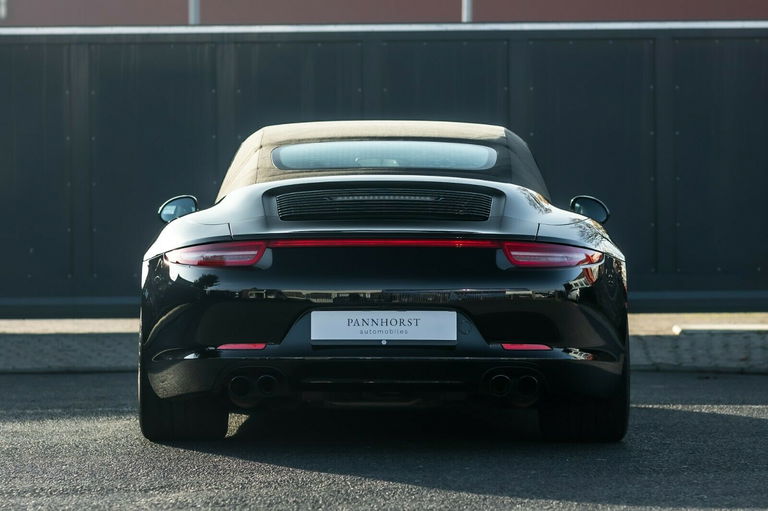 Porsche 991 Carrera 4 GTS