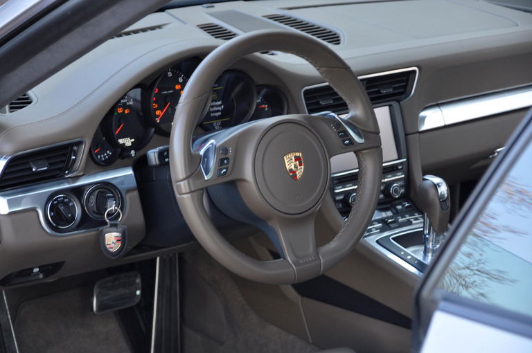 Porsche 991 Carrera 4