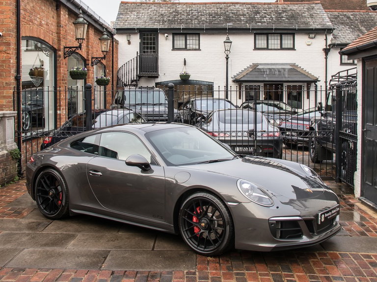 Porsche 991.2 Carrera 4 GTS