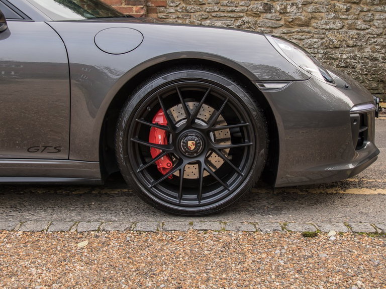 Porsche 991.2 Carrera 4 GTS