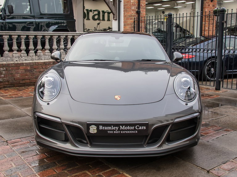 Porsche 991.2 Carrera 4 GTS