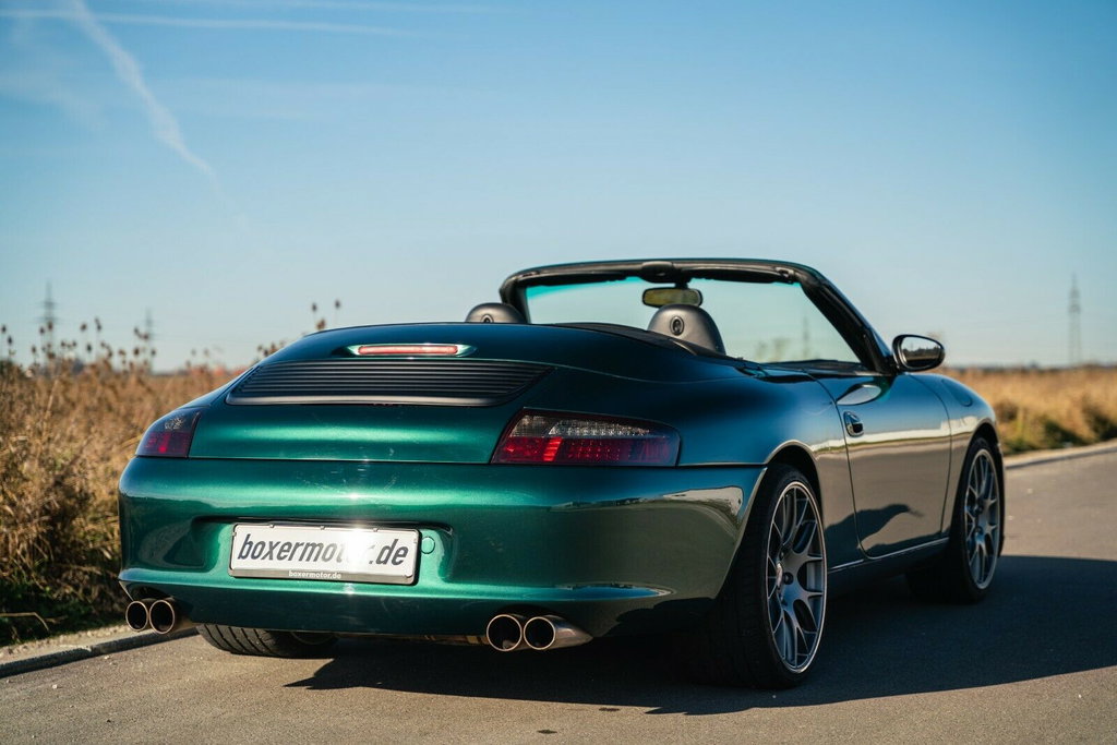 Porsche 996 Carrera 4