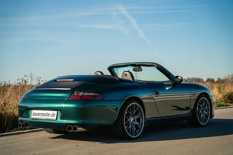 Porsche 996 Carrera 4