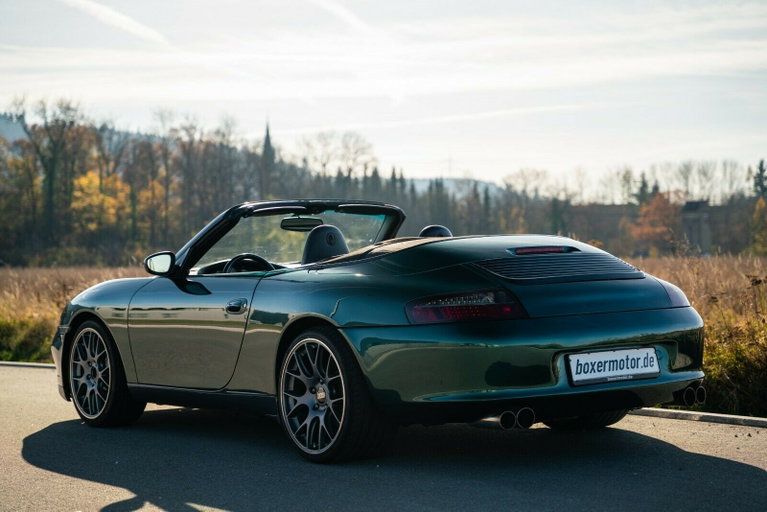 Porsche 996 Carrera 4