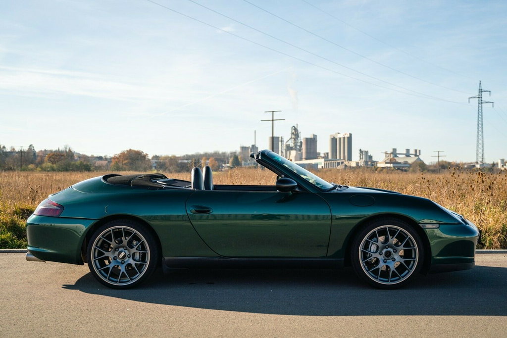 Porsche 996 Carrera 4