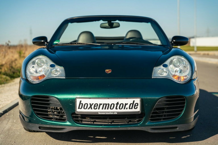 Porsche 996 Carrera 4