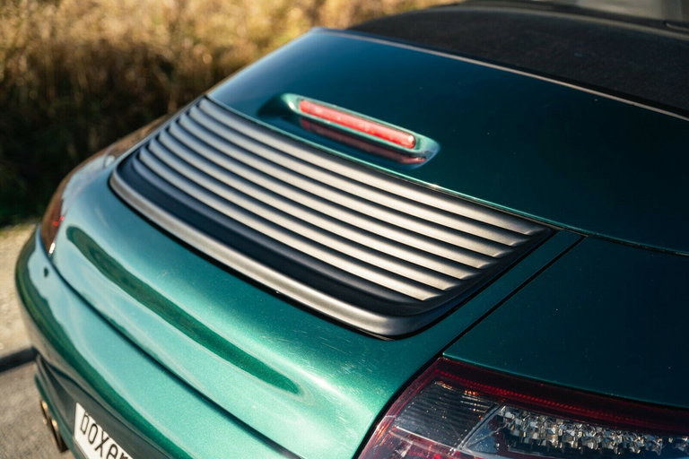 Porsche 996 Carrera 4