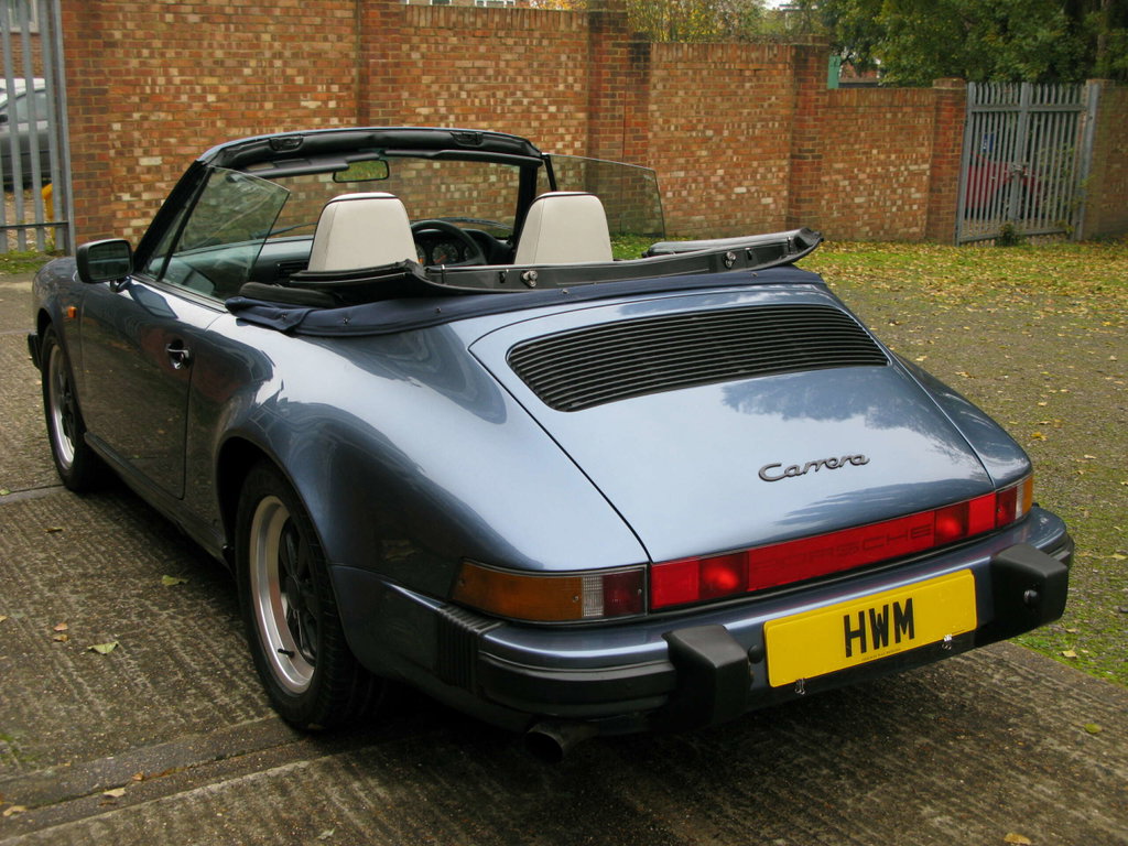 Porsche 911 Carrera 3.2