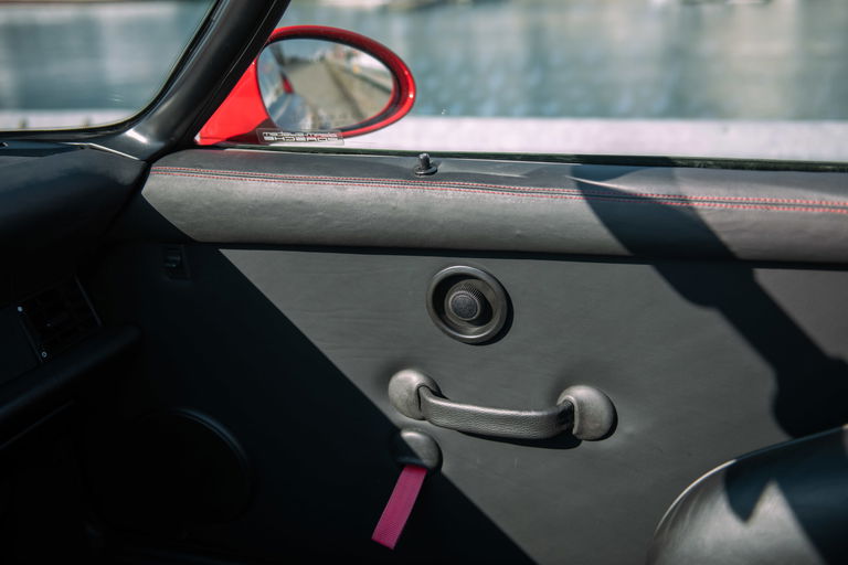 Porsche 964 Carrera 2 Speedster