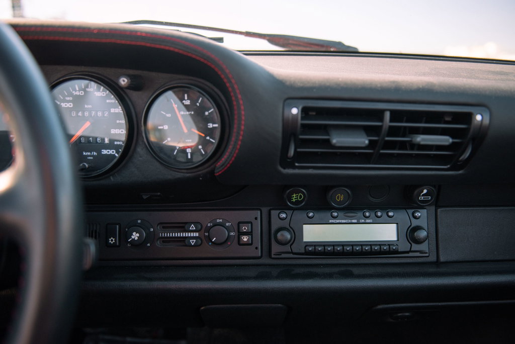 Porsche 964 Carrera 2 Speedster