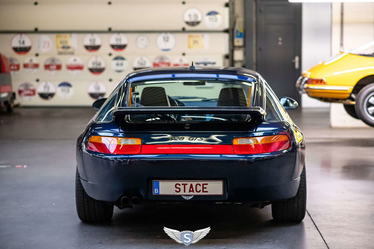 Porsche 928 GTS