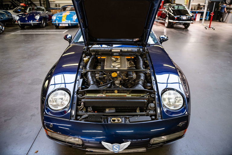 Porsche 928 GTS