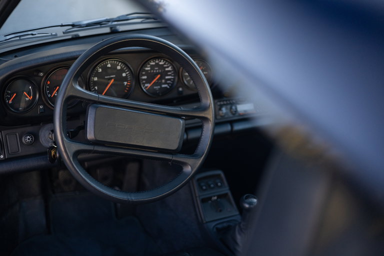 Porsche 964 Carrera 4