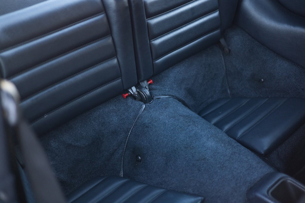 Porsche 964 Carrera 4