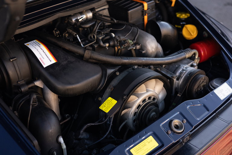 Porsche 964 Carrera 4