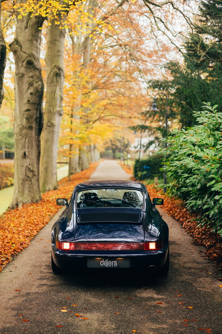 Porsche 964 Carrera 4
