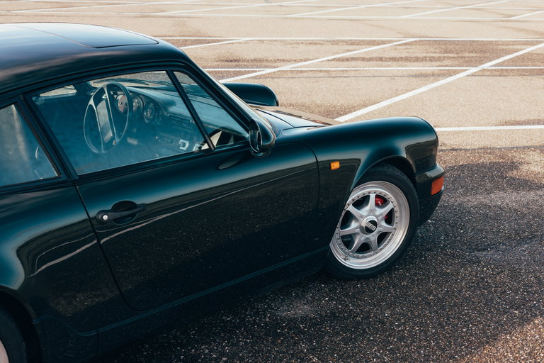 Porsche 964 Carrera 4
