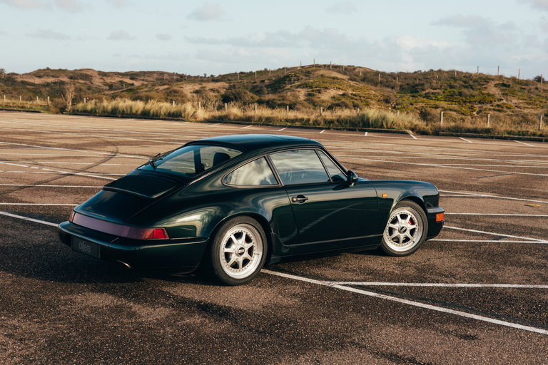 Porsche 964 Carrera 4