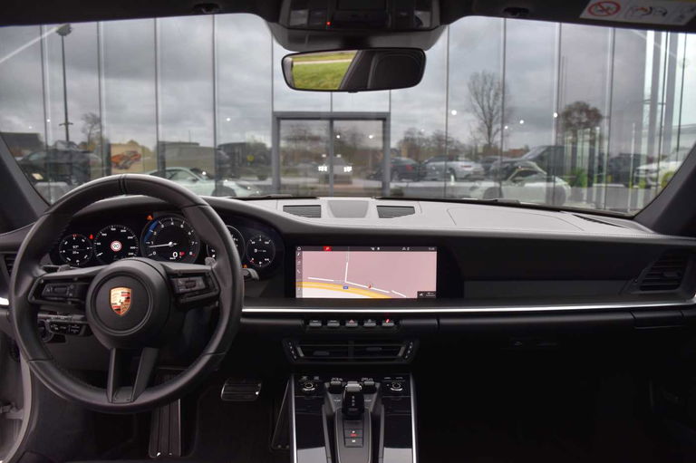 Porsche 992 Carrera 4S