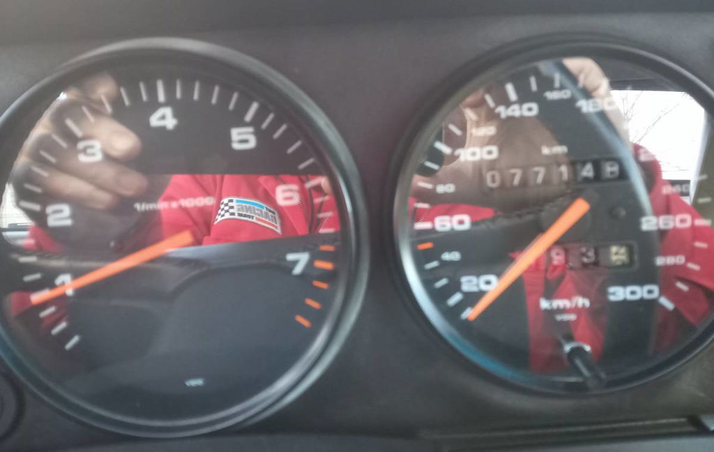 Porsche 964 Carrera 4